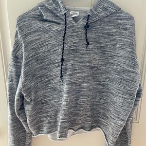 Cropped Grey Pink/Victoria Secret Hoodie!